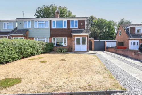 Semi-Detached House Main Photo