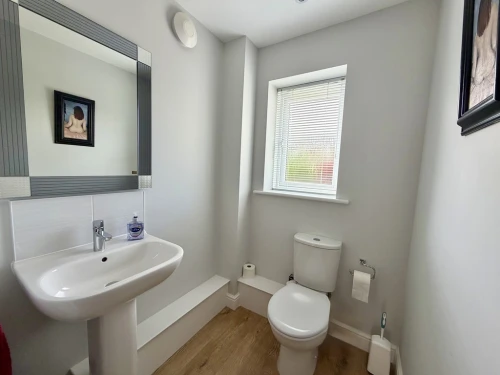 Detached House Main Photo