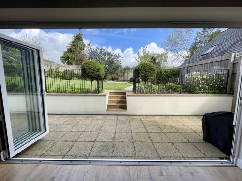 Detached House Photo 2