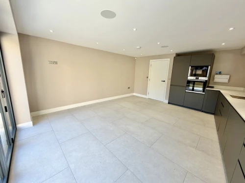 Detached House Main Photo