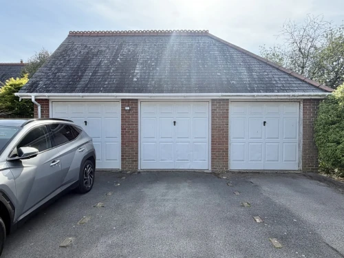 Semi-Detached House Main Photo