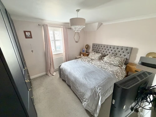 Semi-Detached House Main Photo