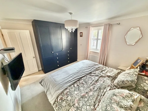 Semi-Detached House Main Photo