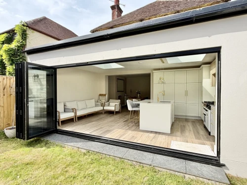 Detached House Main Photo