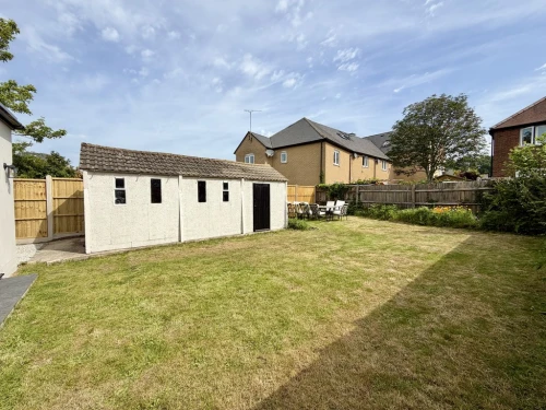 Detached House Main Photo