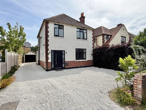 Detached House Main Photo