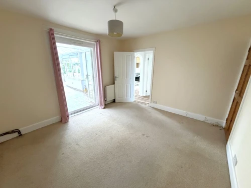 Detached Bungalow Main Photo
