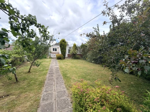 Detached Bungalow Main Photo