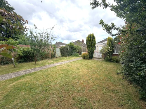 Detached Bungalow Main Photo