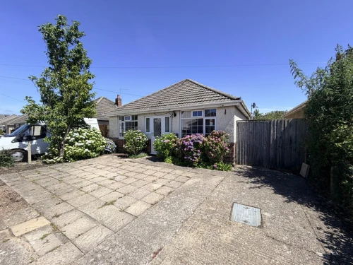 Detached Bungalow Main Photo
