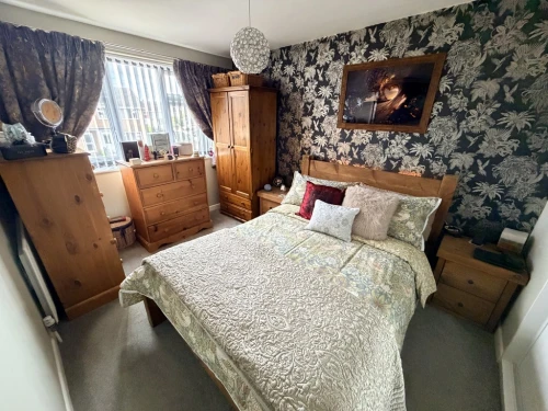 Mid Terraced House Main Photo