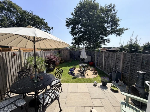 Mid Terraced House Main Photo