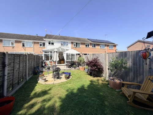 Mid Terraced House Main Photo