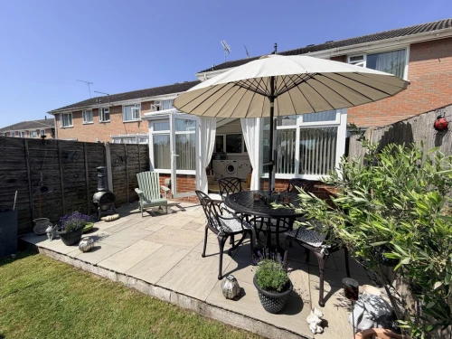 Mid Terraced House Main Photo