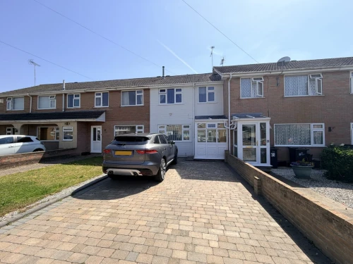 Mid Terraced House Main Photo