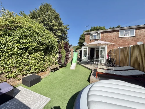 End Terraced House Main Photo