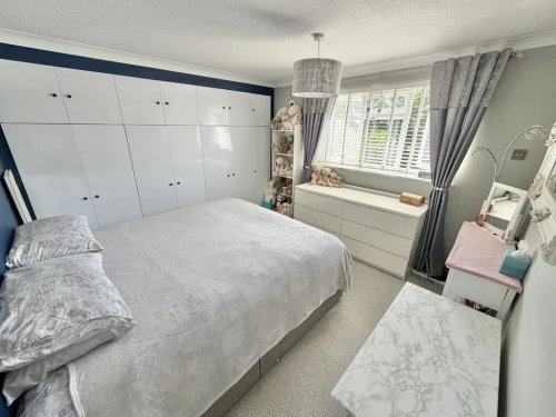End Terraced House Main Photo