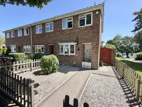 End Terraced House Main Photo