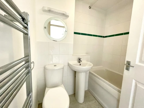 Mid Terraced House Main Photo