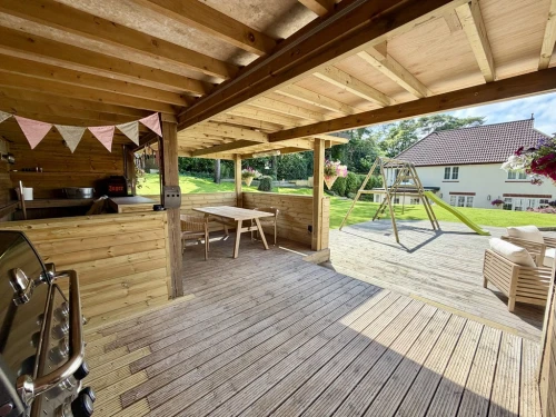 Detached House Main Photo