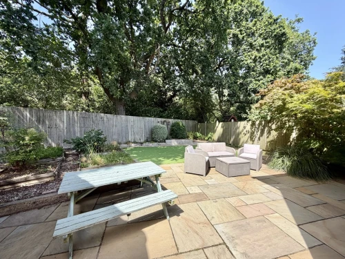 Semi-Detached House Main Photo