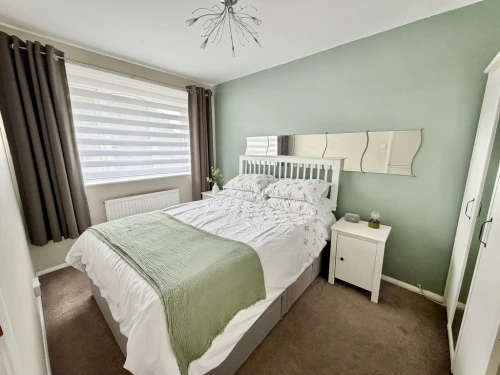 Semi-Detached House Main Photo