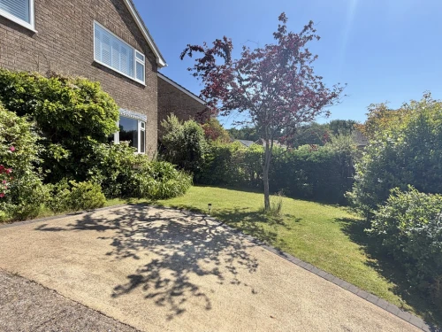 Detached House Main Photo