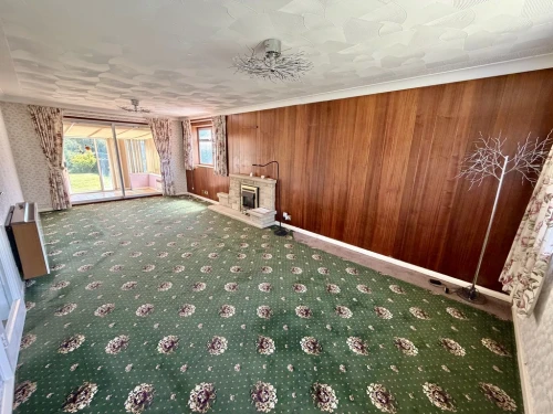 Detached Bungalow Main Photo