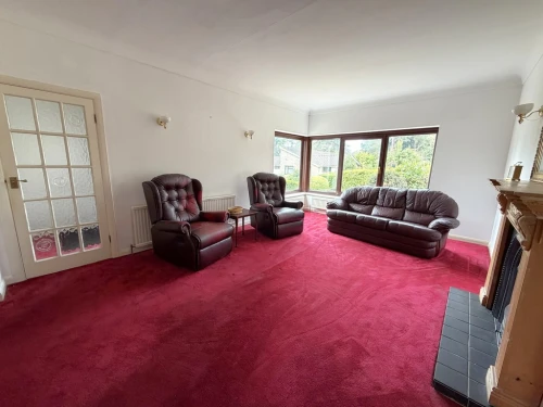 Detached Bungalow Main Photo