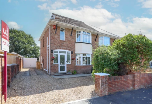 Semi-Detached House Main Photo