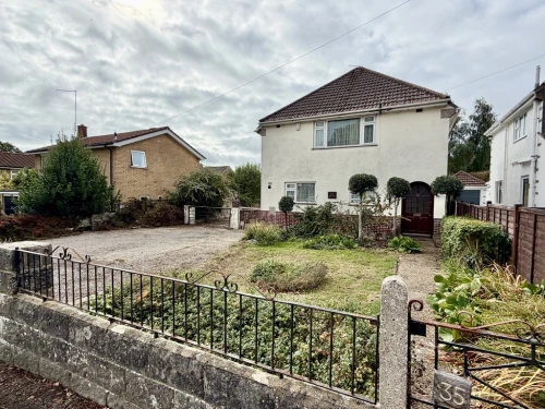 Detached House Main Photo