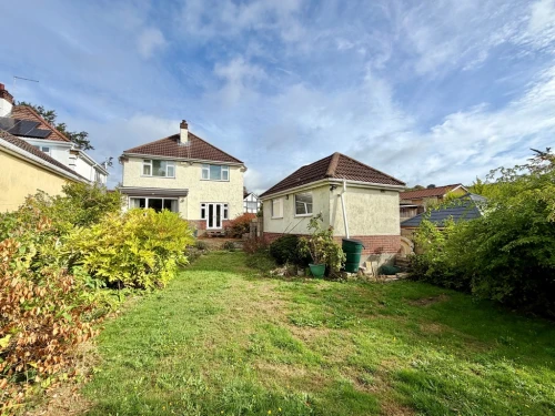 Detached House Main Photo