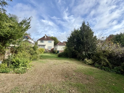 Detached House Main Photo