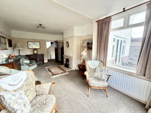 Detached House Main Photo