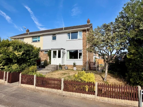 Semi-Detached House Main Photo