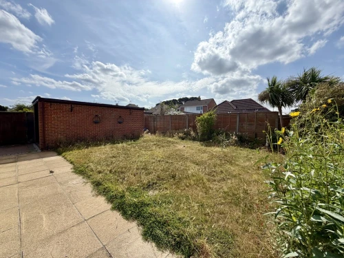 Detached Bungalow Main Photo