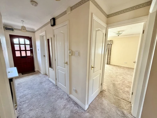 Detached Bungalow Main Photo