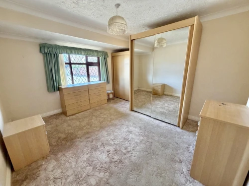 Detached Bungalow Main Photo