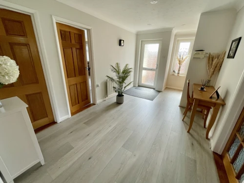 Detached Bungalow Main Photo