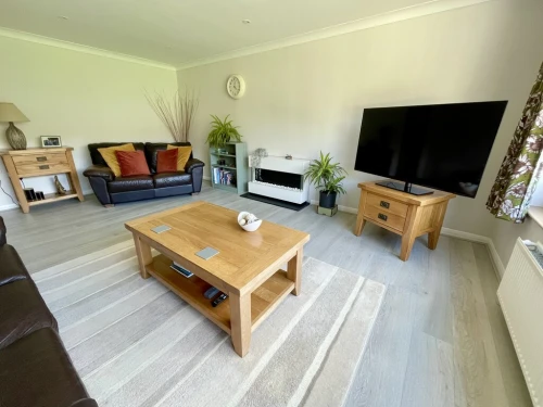 Detached Bungalow Main Photo