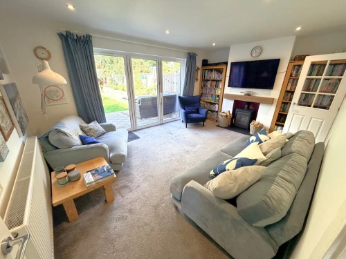 Semi-Detached House Main Photo