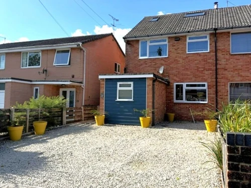 Semi-Detached House Main Photo